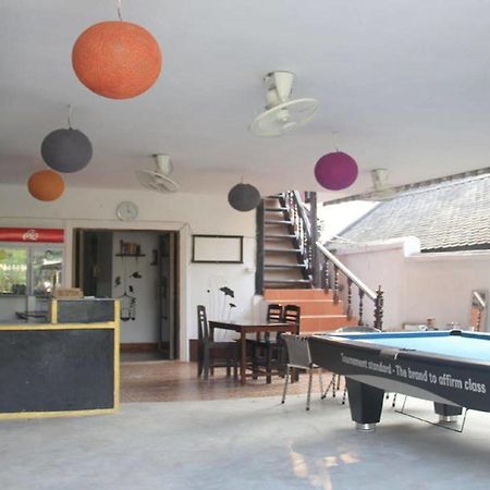 Lpq Backpackers Hostelルアンパバーン エクステリア 写真