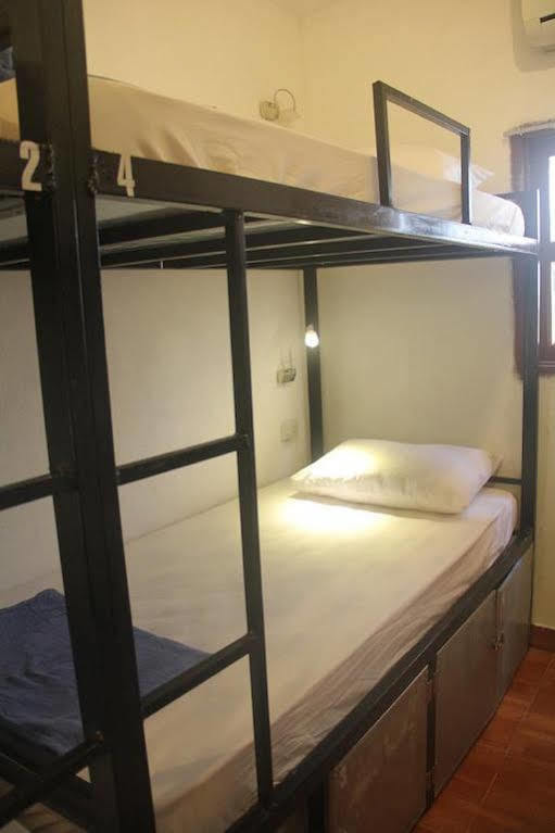 Lpq Backpackers Hostelルアンパバーン エクステリア 写真