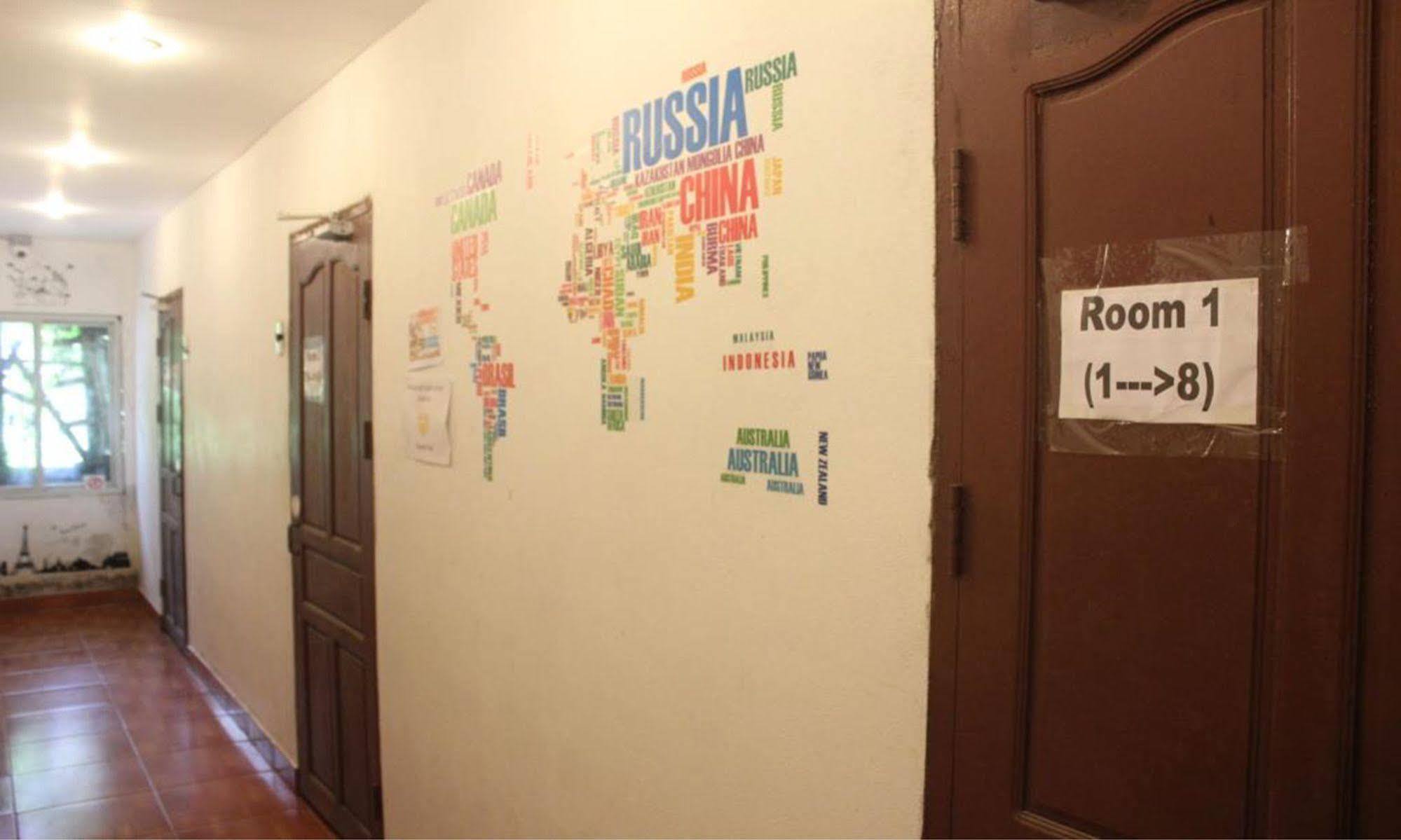 Lpq Backpackers Hostelルアンパバーン エクステリア 写真